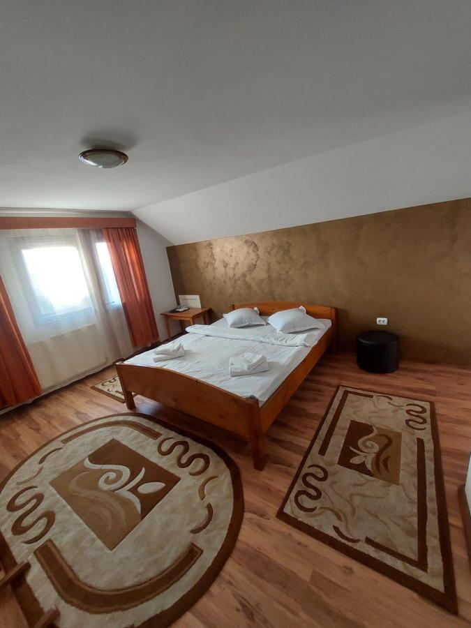 Pensiunea Mariana Bran  Buitenkant foto